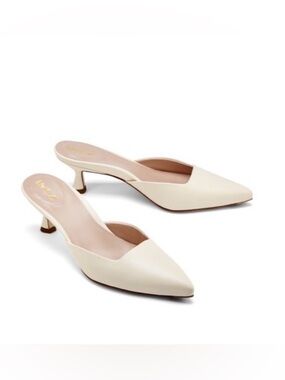 Inez Bea Kitten Heel Sandals in Crema Nappa size 7.5 M
